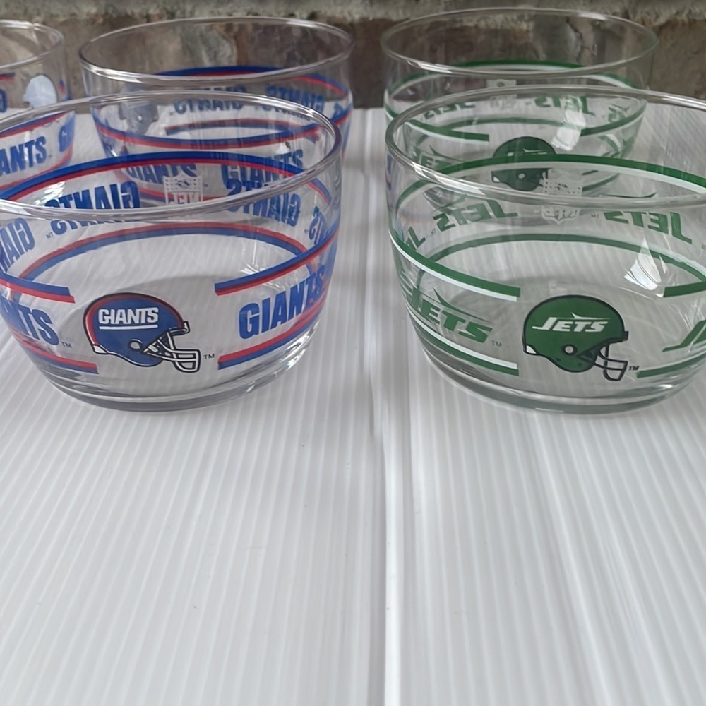 6 NFL New York Giants and New York Jets team clear glass snack or cereal bowls